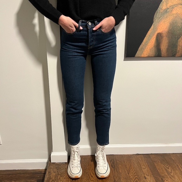 Levi's Jeans - Wedgie Fit - Size 25 - Picture 2 of 9